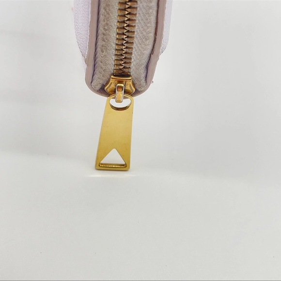 BOTTEGA VENETA Maxi Intrecciato Leather Wallet - Picture 6 of 9